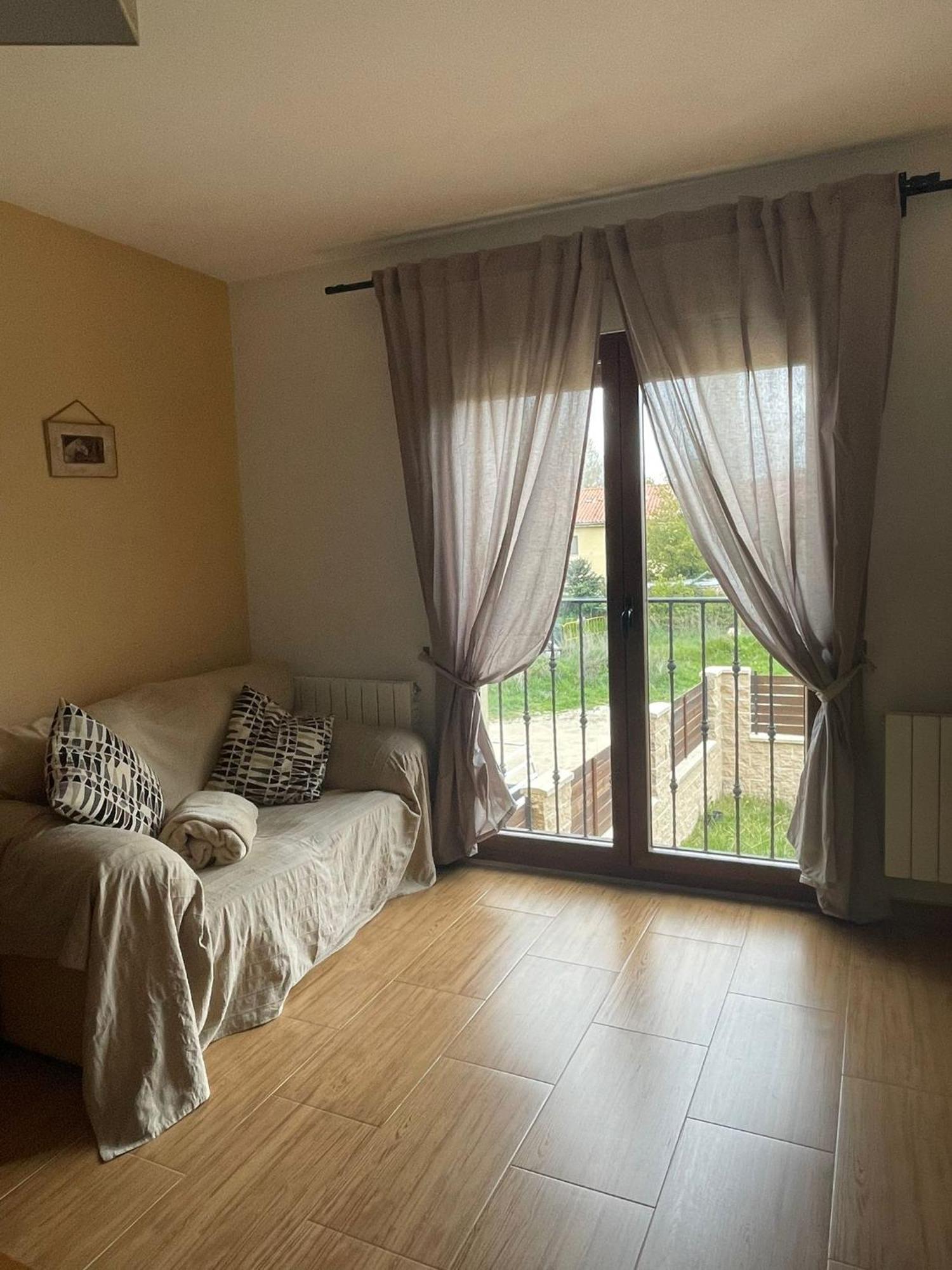 Villa Aire De Valsain La Pradera de Navalhorno Exterior foto